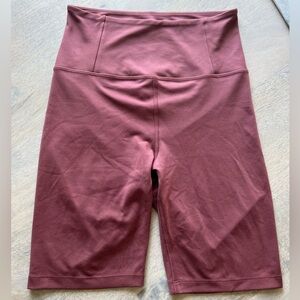 Girlfriend Collective Float bike shorts. Fig. Size S.